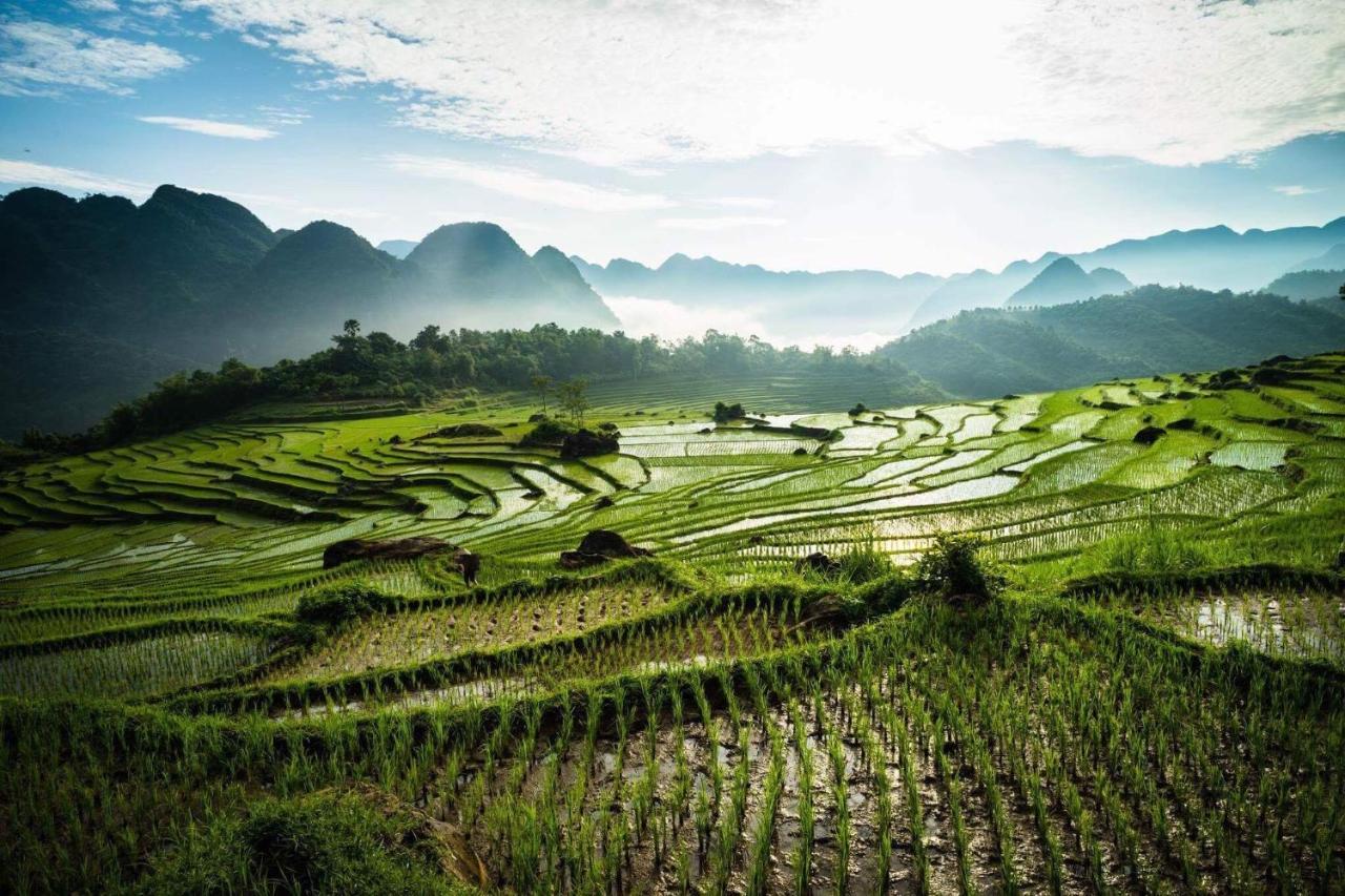 Nha Tan - Mai Chau Homestay And Tours Екстер'єр фото