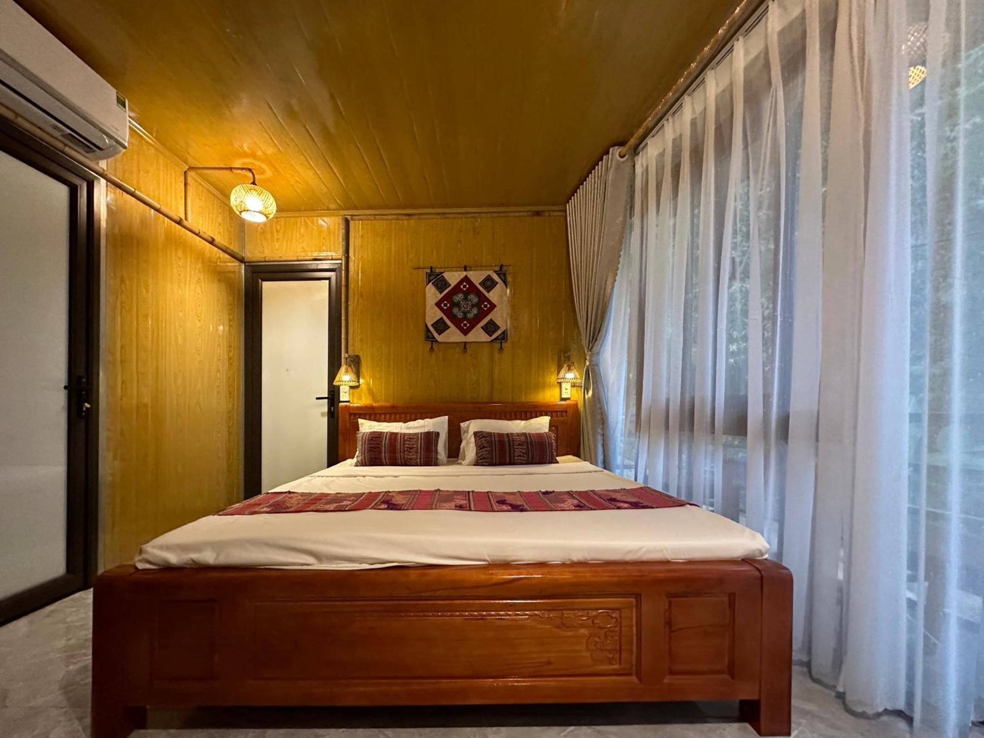 Nha Tan - Mai Chau Homestay And Tours Екстер'єр фото
