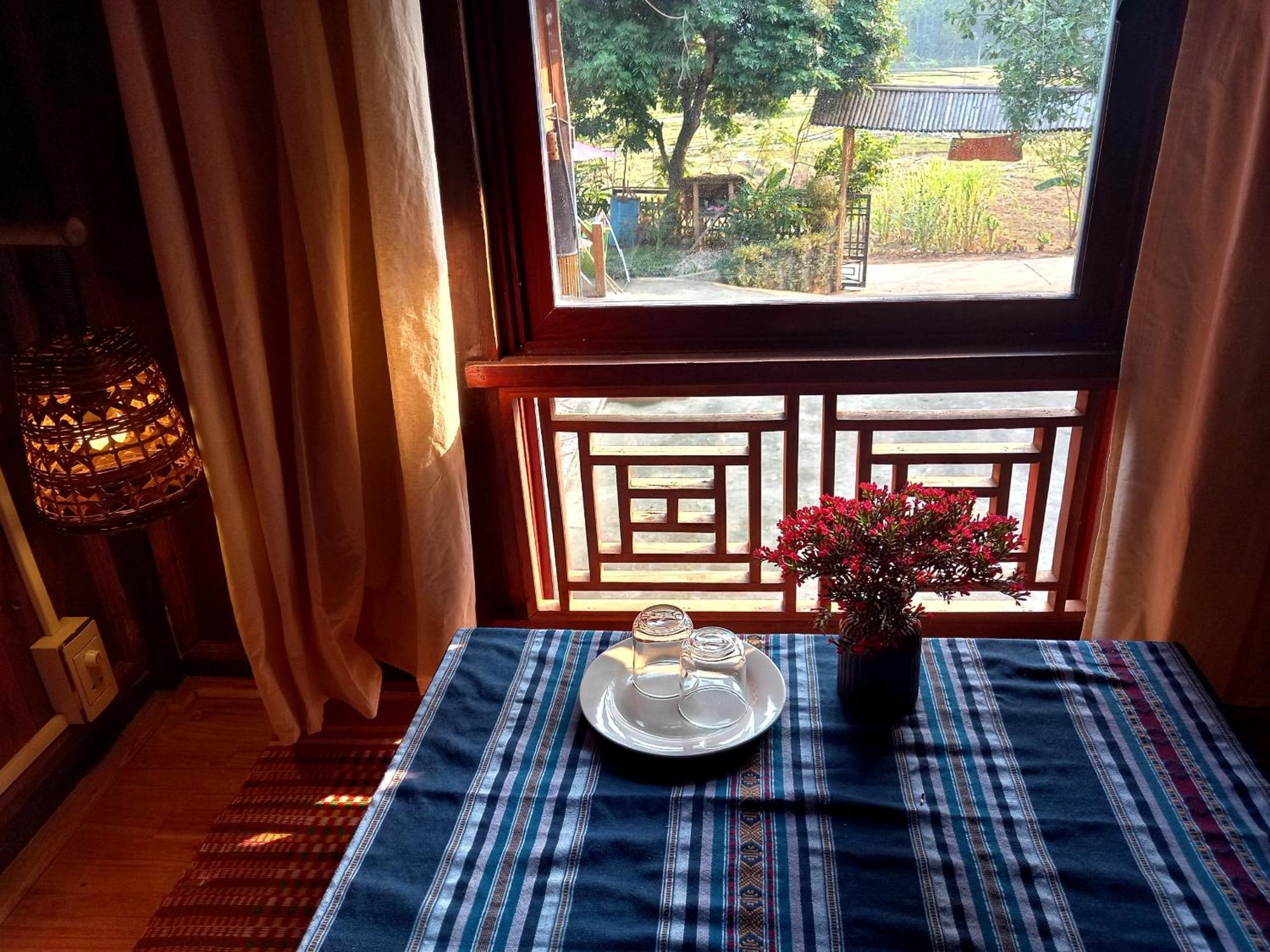 Nha Tan - Mai Chau Homestay And Tours Екстер'єр фото