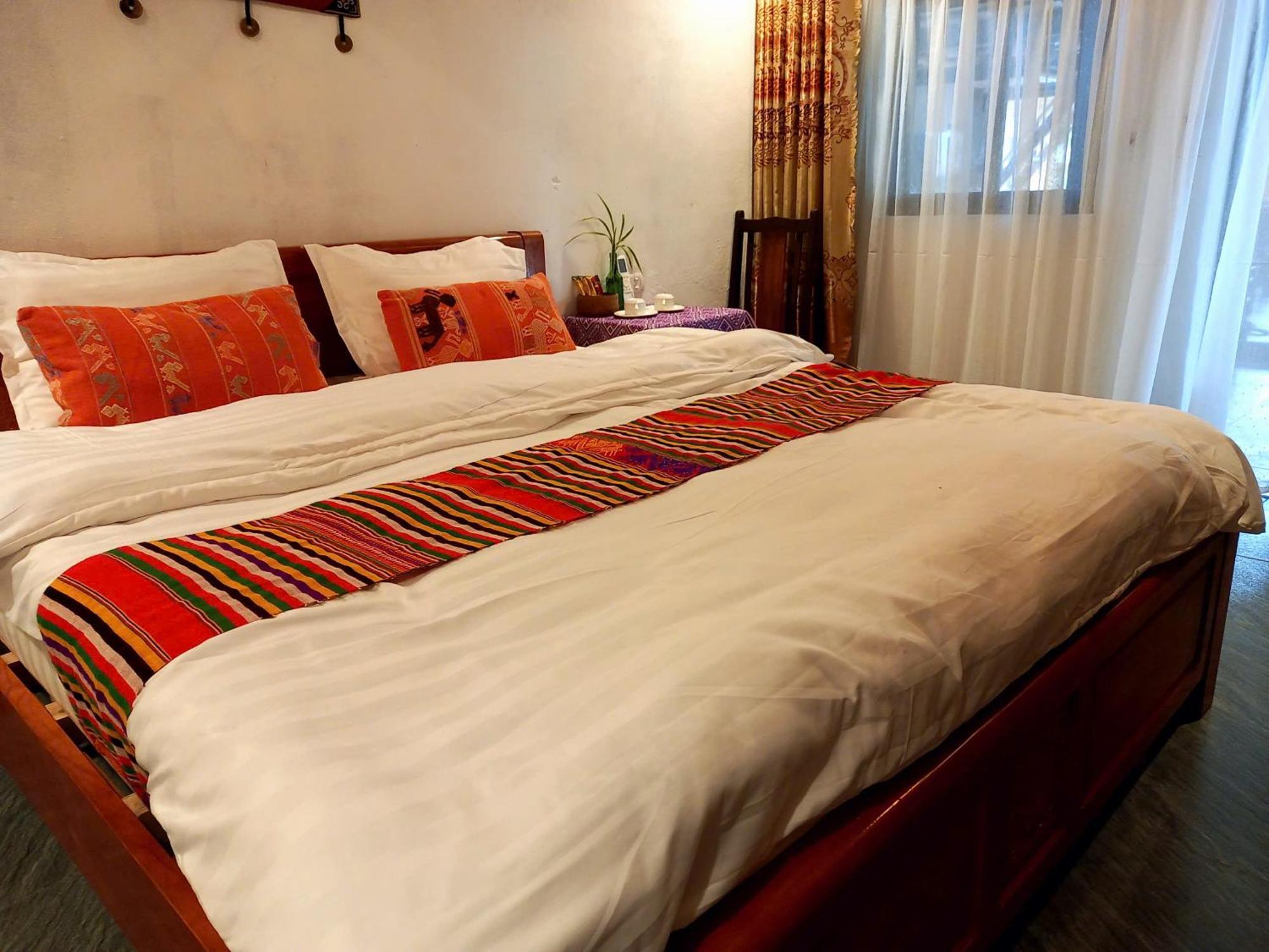 Nha Tan - Mai Chau Homestay And Tours Екстер'єр фото